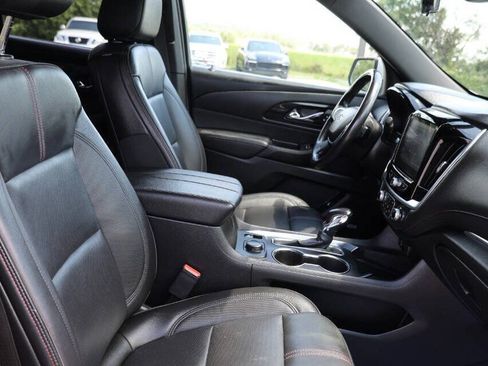 Used 2022 Chevrolet Traverse RS AWD/4WD image 15