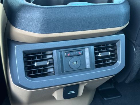 New 2026 Ford F250 Lariat w/ Chrome Package image 13