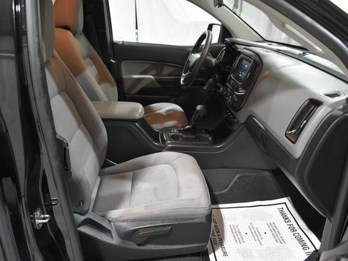 Used 2019 Chevrolet Colorado W/T w/ WT Convenience Package image 40