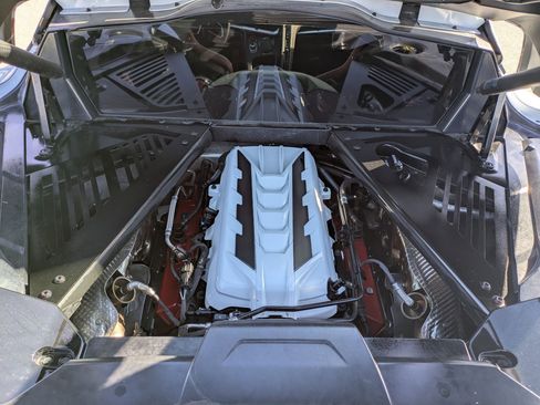 Used 2024 Chevrolet Corvette Stingray Coupe w/ Z51 Performance Package image 25