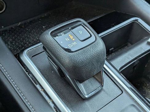 Used 2022 Nissan Pathfinder SV image 10