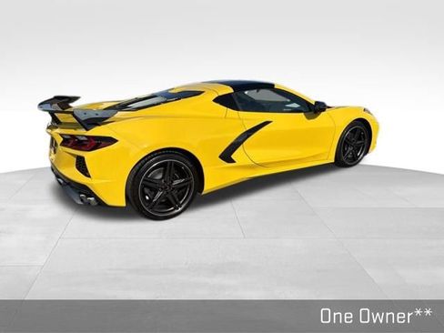 Used 2025 Chevrolet Corvette Stingray Coupe w/ 1LT RWD image 15
