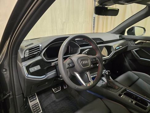 Used 2025 Audi Q3 2.0T Premium Plus w/ Premium Plus Package image 16