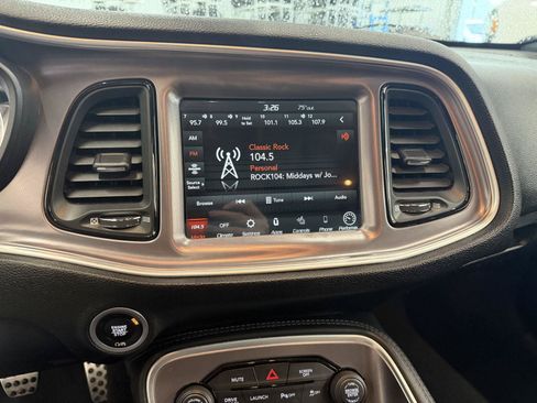 Used 2021 Dodge Challenger R/T Scat Pack RWD image 10