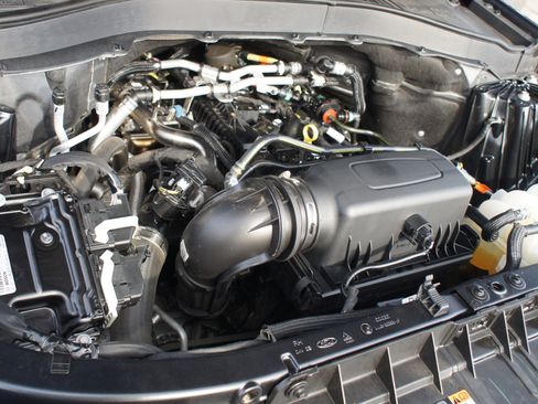 Used 2021 Ford Explorer XLT w/ Equipment Group 202A image 28