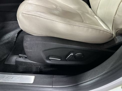 Used 2016 Ford Fusion Titanium FWD image 18