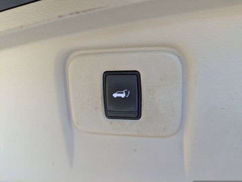 Used 2017 Nissan Murano Platinum w/ Platinum Technology Package image 19