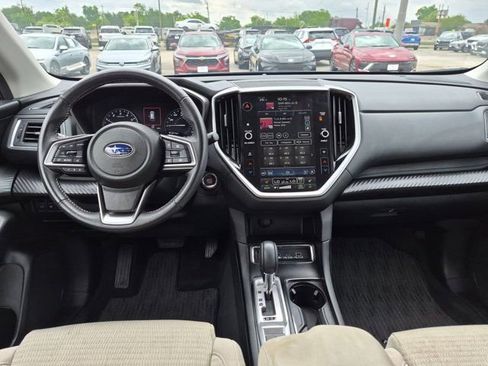 Used 2025 Subaru Ascent Premium AWD/4WD image 24