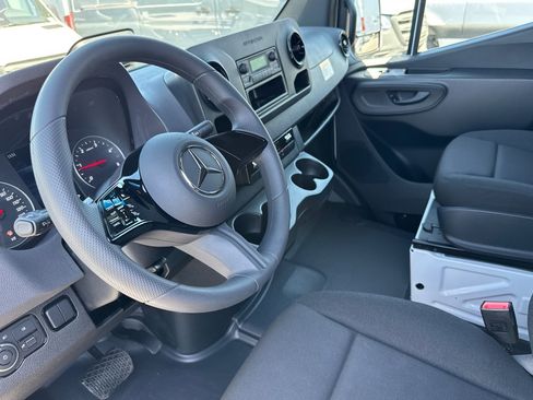 New 2026 Mercedes-Benz Sprinter 2500 image 12