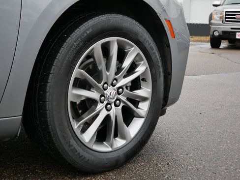 Used 2024 Buick Enclave Avenir w/ Avenir Technology Package image 9