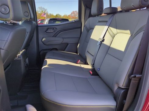 Used 2026 Chevrolet Colorado ZR2 w/ Technology Package image 23