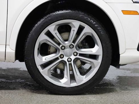 Used 2018 Audi Q3 2.0T Premium Plus w/ Premium Plus Package image 12