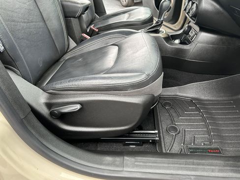 Used 2015 Jeep Renegade Limited AWD/4WD image 44