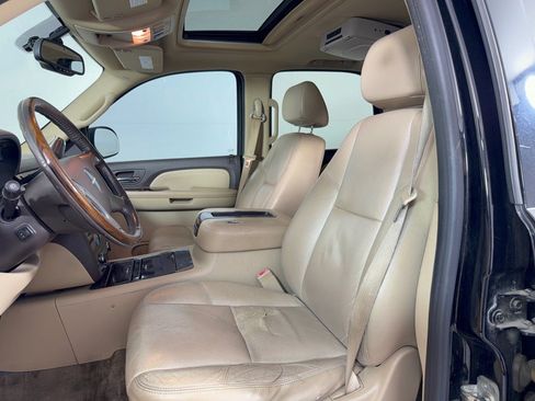 Used 2009 GMC Yukon Denali AWD/4WD image 5