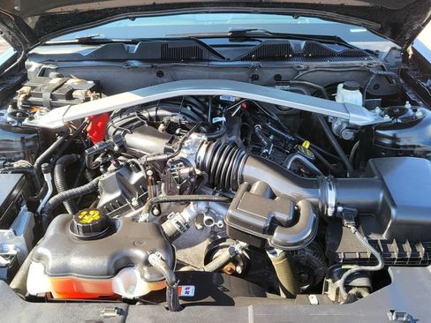Used 2014 Ford Mustang Convertible RWD image 34