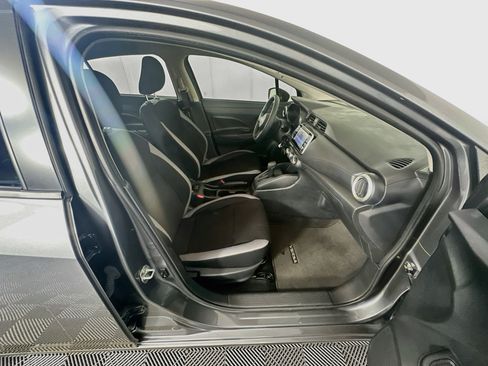 Used 2025 Nissan Versa S w/ Trunk Package FWD image 28