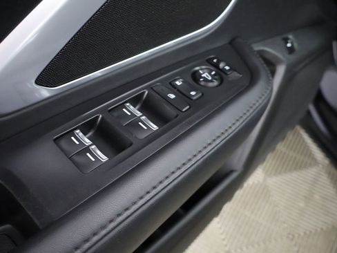 Used 2024 Acura RDX SH-AWD image 38