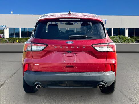 Used 2022 Ford Escape SE w/ SE Sport Appearance Package FWD image 6
