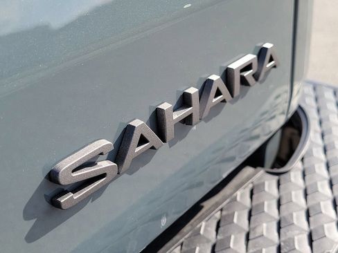 New 2026 Jeep Gladiator Sport AWD/4WD image 10