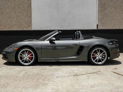 Used 2021 Porsche 718 Boxster S RWD image 20