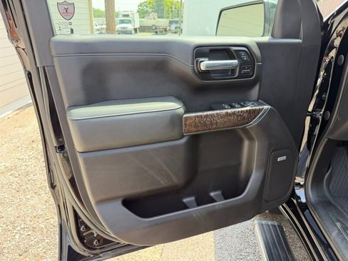 Used 2021 GMC Sierra 1500 Denali w/ Denali Ultimate Package AWD/4WD image 17
