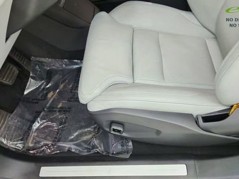 Used 2025 Polestar Polestar 3 AWD/4WD image 32