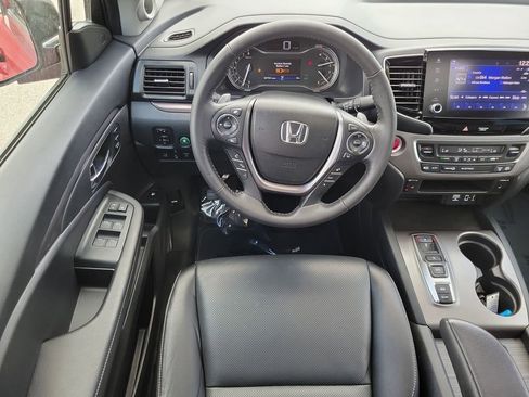 Used 2023 Honda Ridgeline RTL image 11