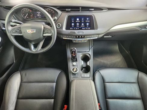 Used 2022 Cadillac XT4 Premium Luxury w/ Cold Weather Package FWD image 27