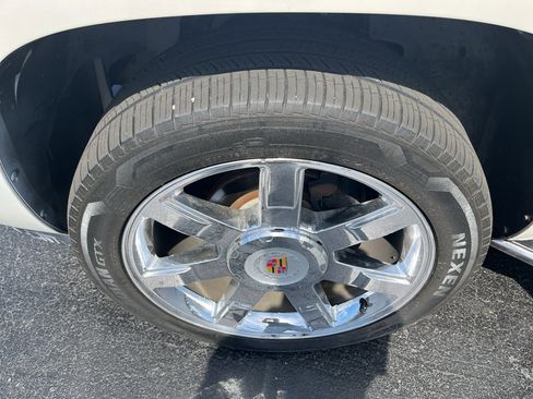 Used 2008 Cadillac Escalade ESV AWD image 54