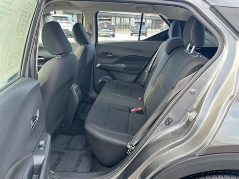 Used 2021 Nissan Kicks SV image 15