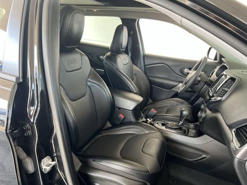 Used 2022 Jeep Cherokee Limited image 13