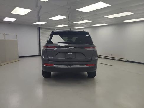 New 2025 Jeep Grand Cherokee Laredo w/ Luxury Tech Group I image 6