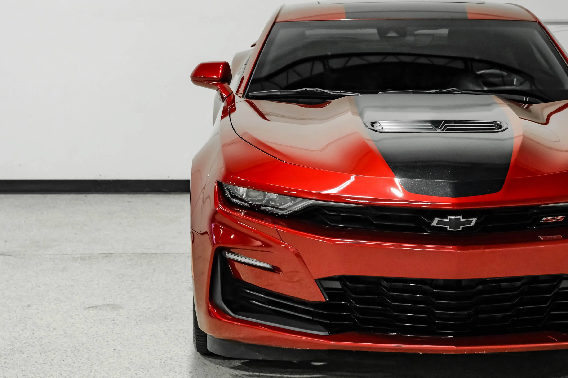 Used 2021 Chevrolet Camaro SS w/ Wild Cherry Design Package 2 RWD image 49