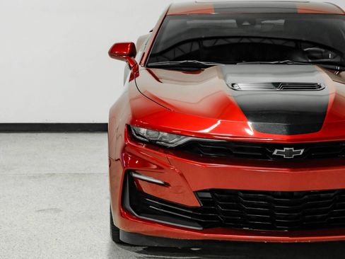 Used 2021 Chevrolet Camaro SS w/ Wild Cherry Design Package 2 RWD image 49