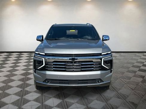 New 2026 Chevrolet Suburban Premier image 2