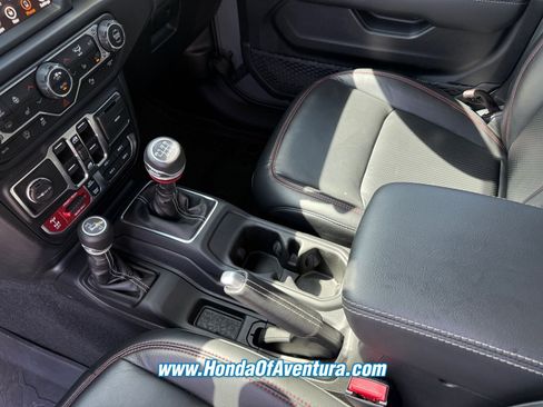 Used 2023 Jeep Gladiator Rubicon w/ LED Lighting Group AWD/4WD image 21