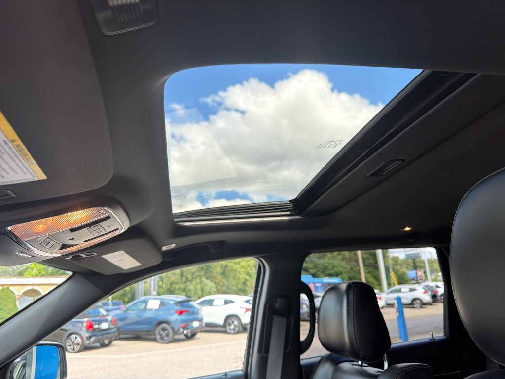 Used 2019 Jeep Grand Cherokee Limited AWD/4WD image 21
