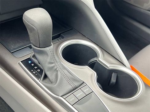 Used 2023 Toyota Camry LE image 21