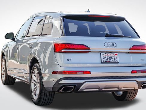 Certified 2025 Audi Q7 2.0T Premium w/ Convenience Package image 5