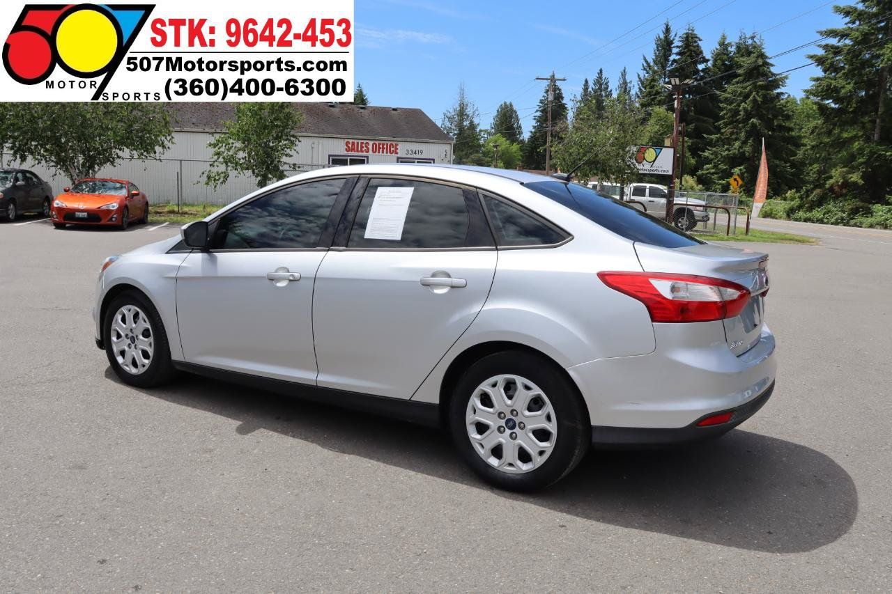 Used 2012 Ford Focus SE FWD image 5