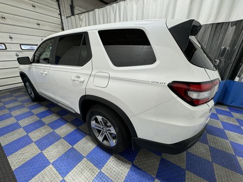 New 2025 Honda Pilot EX-L image 7