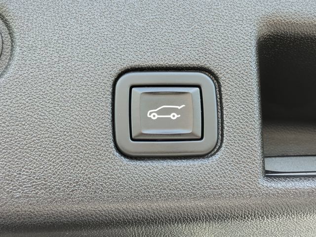 Used 2024 Chevrolet Equinox LT FWD image 13