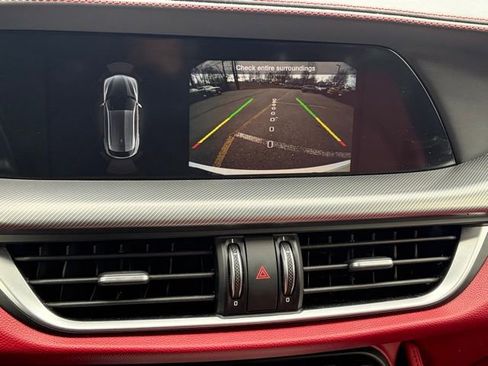 Used 2021 Alfa Romeo Stelvio Ti Sport image 29