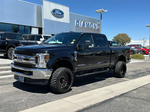 Used 2019 Ford F250 XLT AWD/4WD image 2