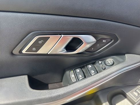 Used 2021 BMW 330i Sedan w/ Premium Package image 28