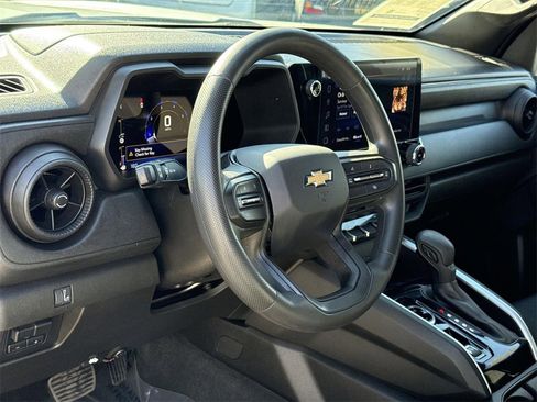 Used 2023 Chevrolet Colorado W/T w/ Advanced Trailering Package image 9