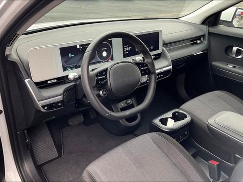 Certified 2024 Hyundai Ioniq 5 SEL image 15