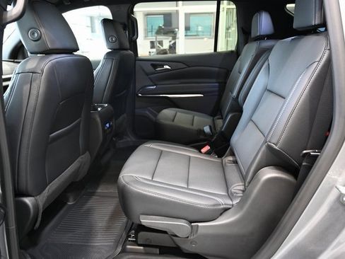 New 2026 Chevrolet Traverse LT w/ LPO, Floor Liner Package image 11
