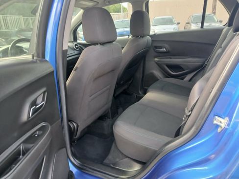 Used 2016 Chevrolet Trax LS FWD image 11