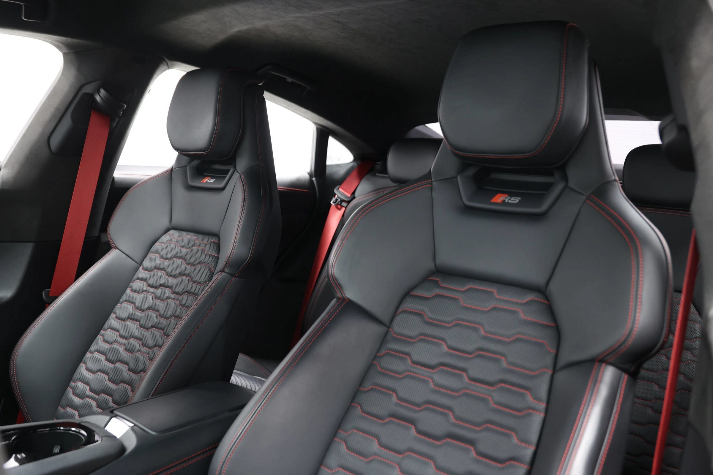Used 2022 Audi RS e-tron GT w/ Year 1 Package AWD/4WD image 18